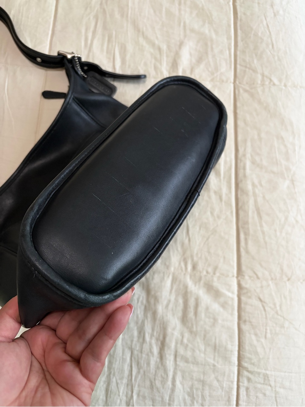 COACH EON 9060 Black Shoulder Bag - Picture 2 of 6